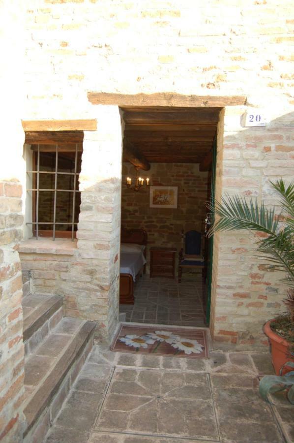 Villa Il Poggio Mombaroccio Exterior foto