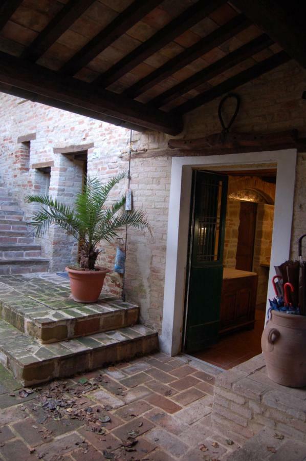 Villa Il Poggio Mombaroccio Exterior foto